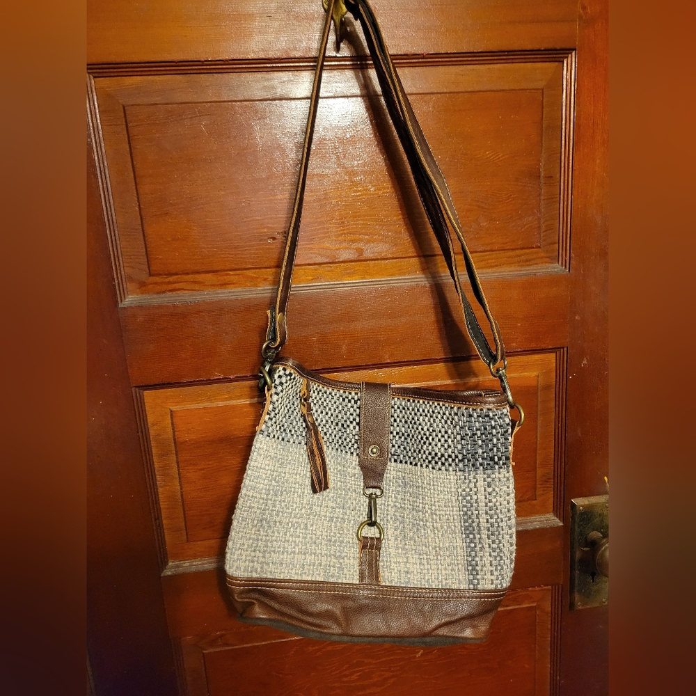 Myra bag